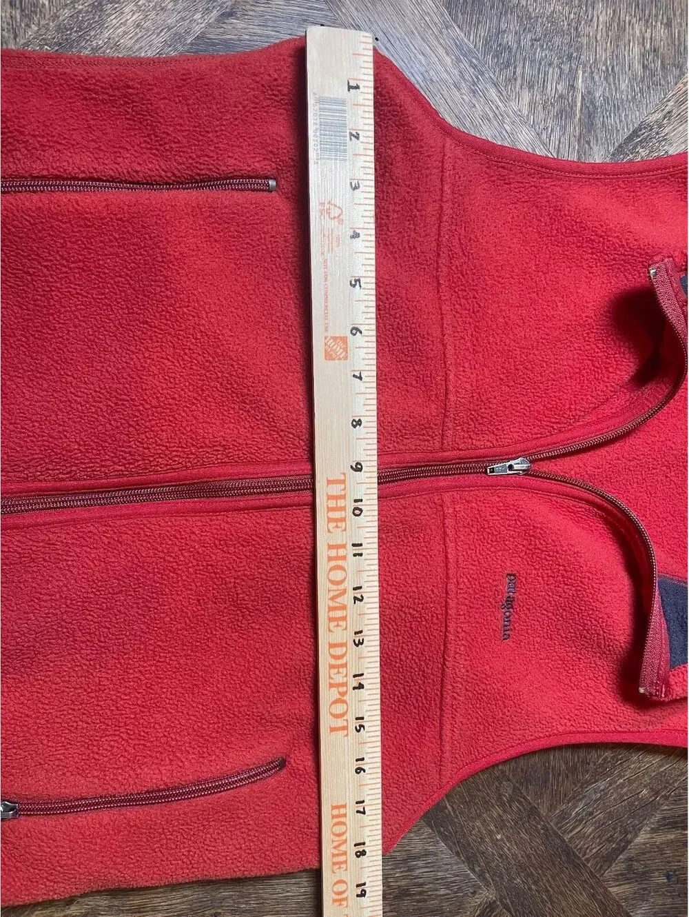 Patagonia men’s small fleece red navy blue zipper pockets vest EUC